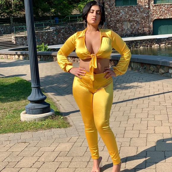 Two piece pant set - Picture 1 of 2